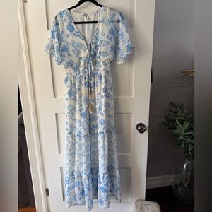 House of Harlow 1960 White and Light Blue Floral Flutter sleeve Maxi Dress S